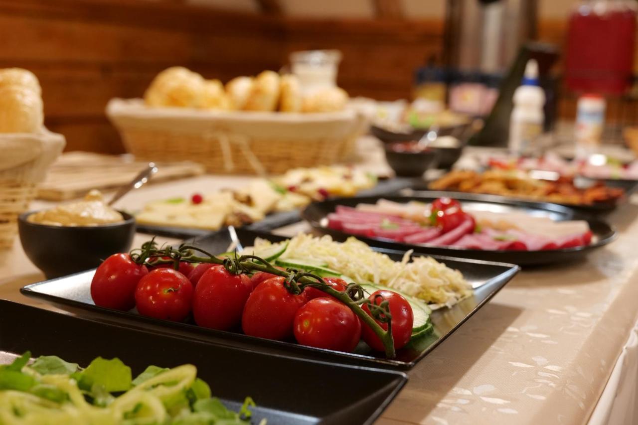 Nyilas Fogado Hotel Nyiregyhaza Ngoại thất bức ảnh