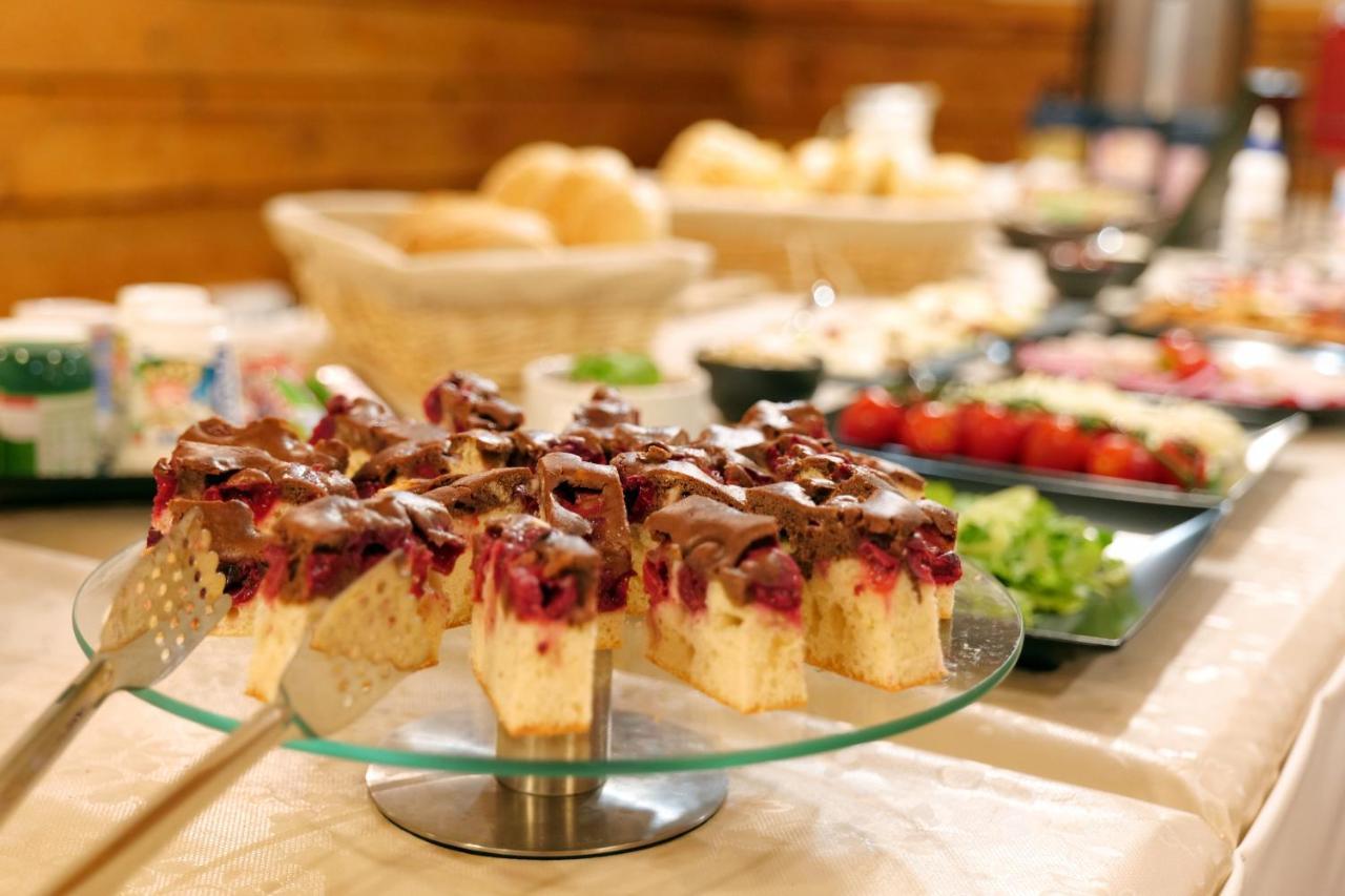 Nyilas Fogado Hotel Nyiregyhaza Ngoại thất bức ảnh