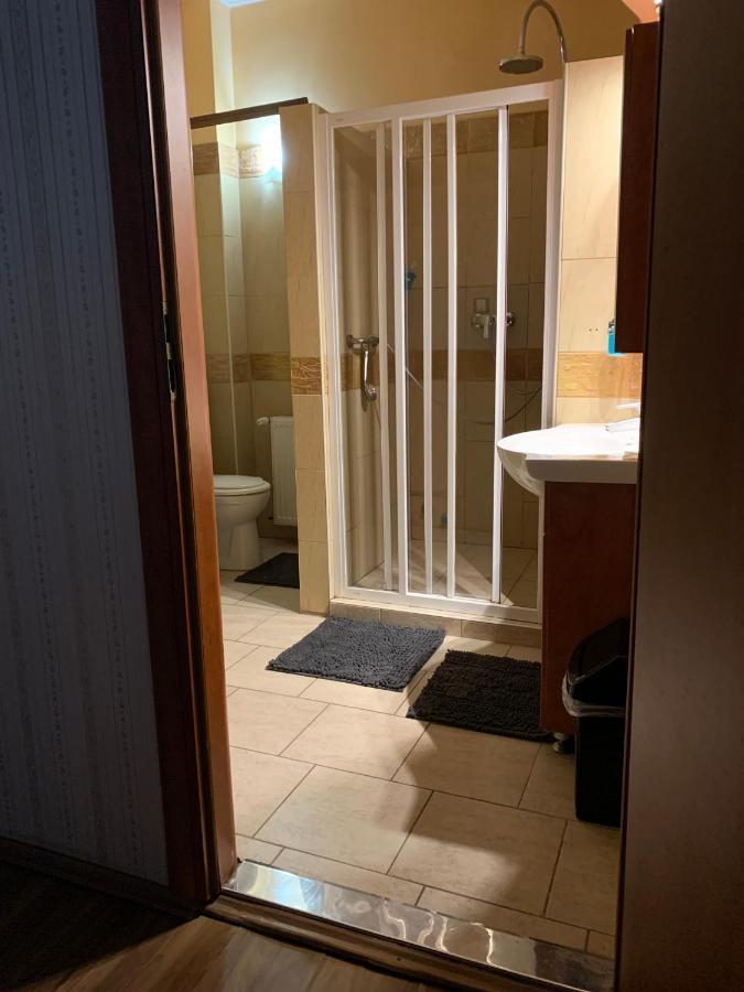 Nyilas Fogado Hotel Nyiregyhaza Ngoại thất bức ảnh
