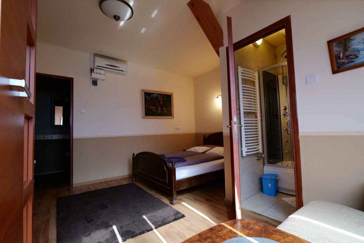 Nyilas Fogado Hotel Nyiregyhaza Ngoại thất bức ảnh