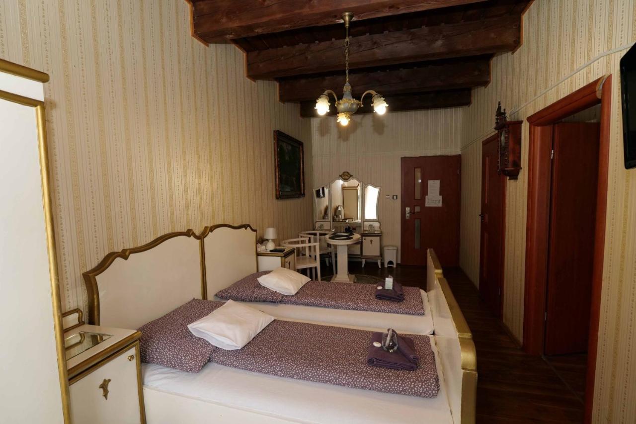 Nyilas Fogado Hotel Nyiregyhaza Ngoại thất bức ảnh