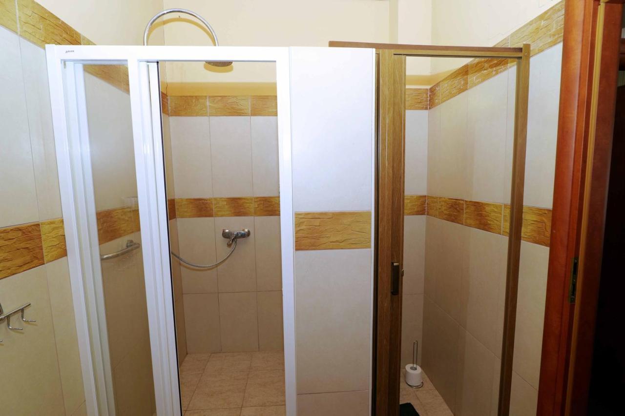 Nyilas Fogado Hotel Nyiregyhaza Ngoại thất bức ảnh